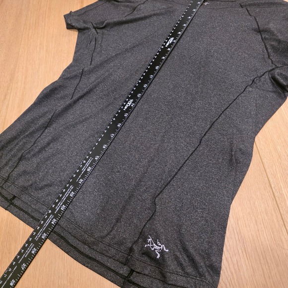 Arcteryx Tolu Top SS Womens Large Charcoal Grey Heather Technical Shirt Outdoors - Picture 10 of 11